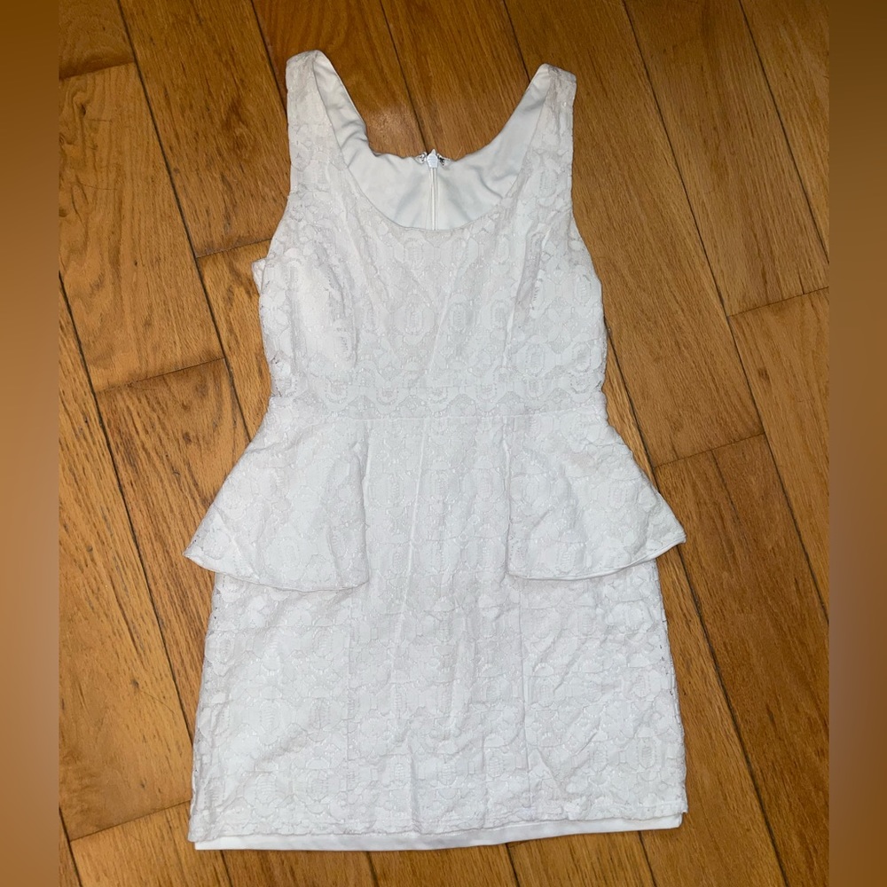 Bebe white lace peplum dress size 4